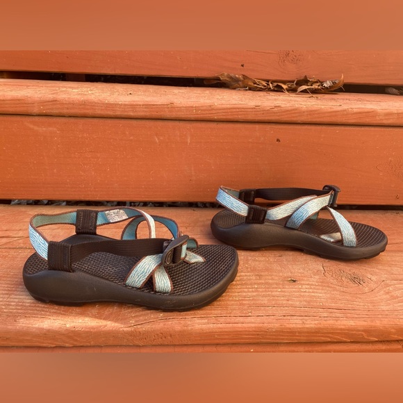 Chacos Size 6 - Picture 2 of 3